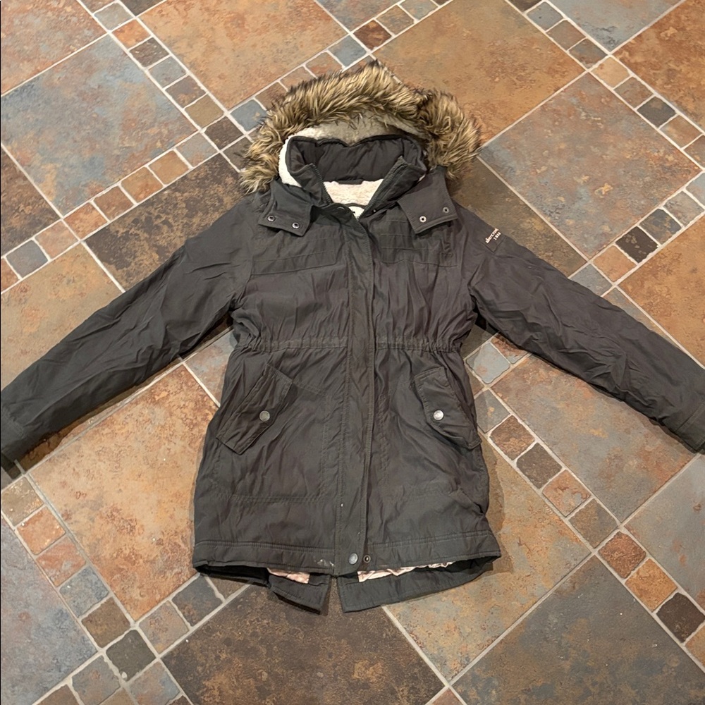 Abercrombie & Fitch parka jacket with a faux fur-trimmed hood & Sherpa lining